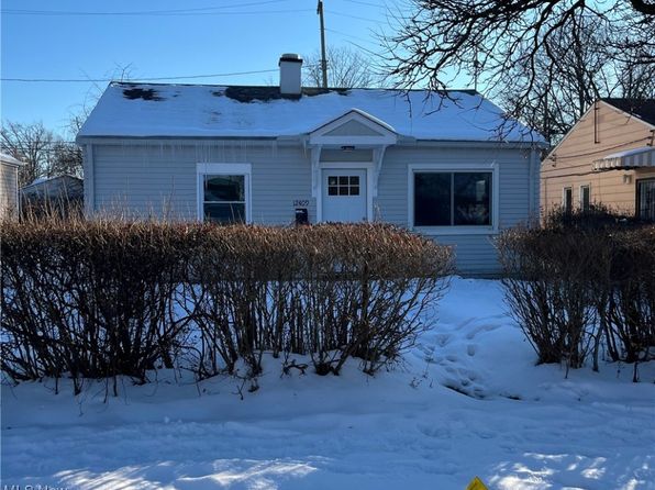 12409 Brookfield Ave, Cleveland, OH 44135