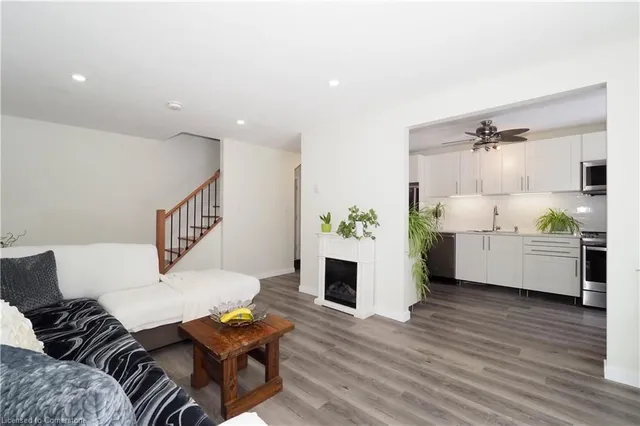 Additional image 9 of 292 Traynor Ave Unit 7