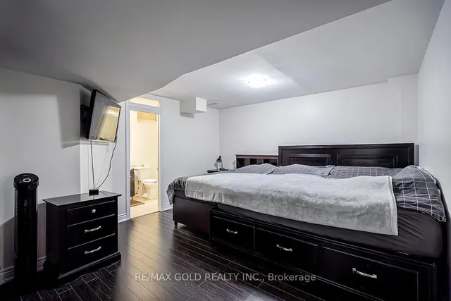 Additional image 43 of 17 Yellow Pine Rd