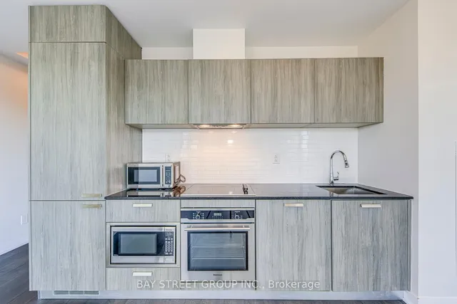 Additional image 15 of 50 Charles St Unit 2101