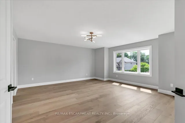 Additional image 16 of 382 B Southcote Rd