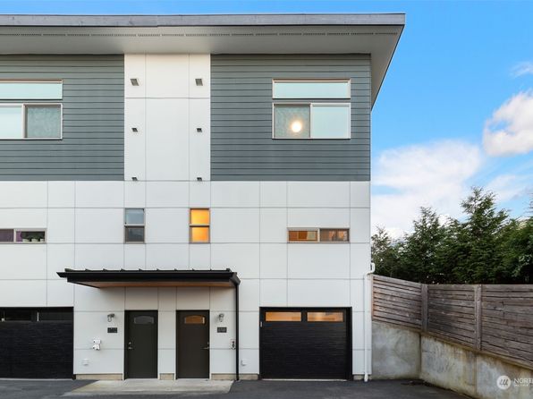 8700 42nd Avenue S, Seattle, WA 98118