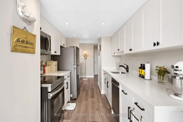 Additional image 16 of 3 Rowntree Rd Unit 302