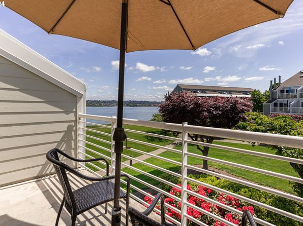 263 N Hayden Bay Dr, Portland, OR 97217
