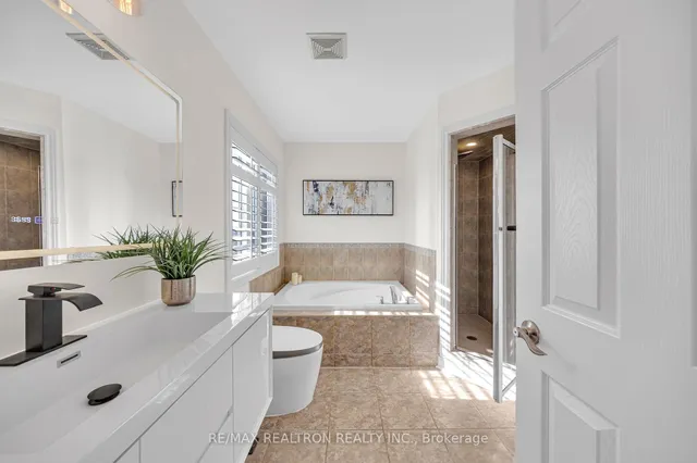 Additional image 27 of 12 Hardgate Cres