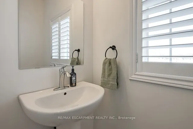 Additional image 4 of 44 Mccurdy Ave