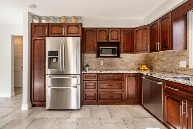 Additional image 11 of 19 Vista Crt