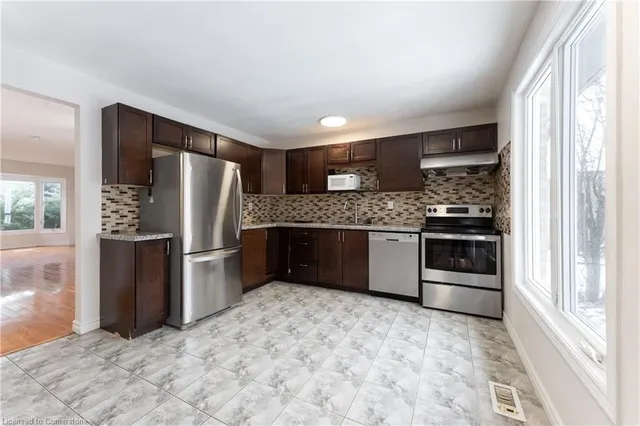 Additional image 18 of 58 Novoco Dr