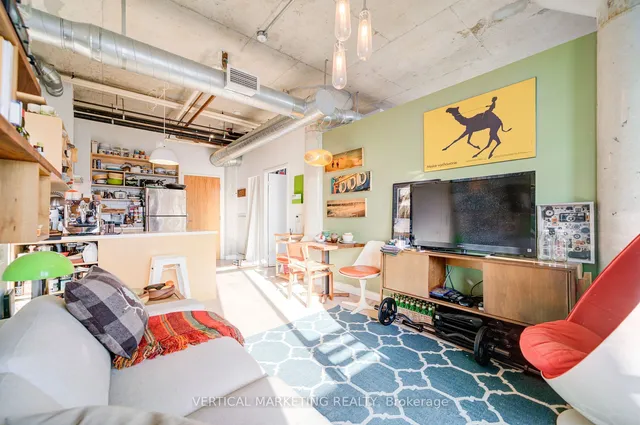 Additional image 9 of 369 Sorauren Ave Unit 510