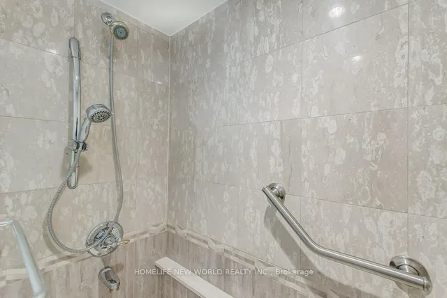 Additional image 13 of 140 Simcoe St Unit 1520