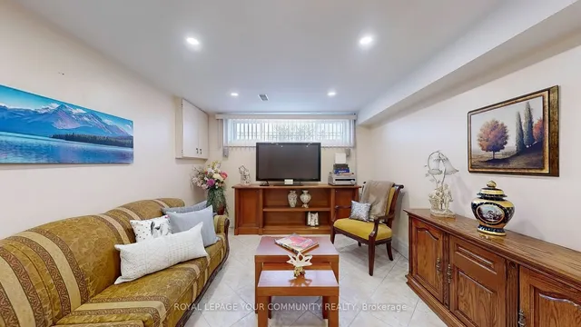 Additional image 20 of 75 Brewster Cres