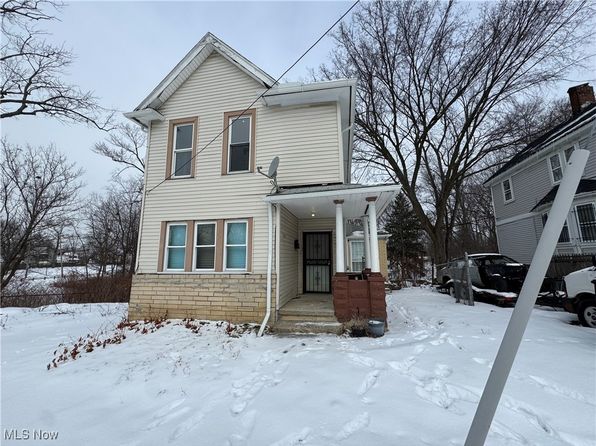 11015 La Rose Ave, Cleveland, OH 44105