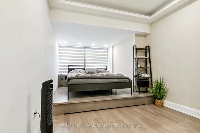 Additional image 24 of 39 Queens Quay Unit TH103