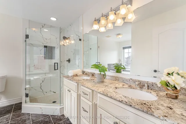 Additional image 22 of 577 Caverhill Cres