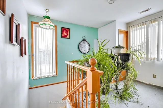 Additional image 9 of 1353 Birch Ave