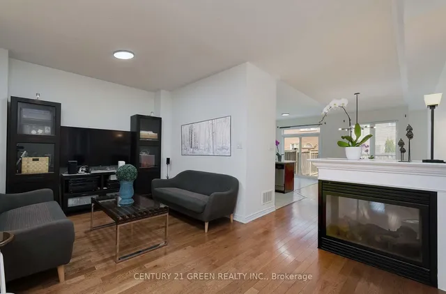 Additional image 5 of 4515 Centretown Way