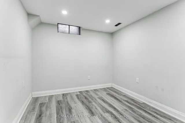Additional image 31 of 22 Newbridge Cres