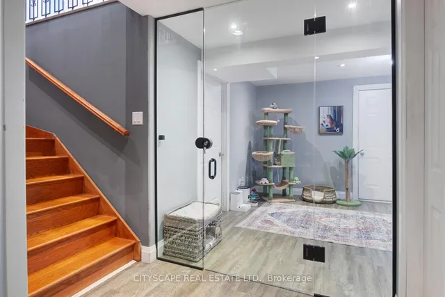 Additional image 33 of 11 Penfold Crt