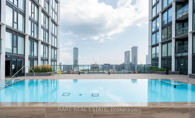 Additional image 18 of 158 Front St. East St Unit 1718