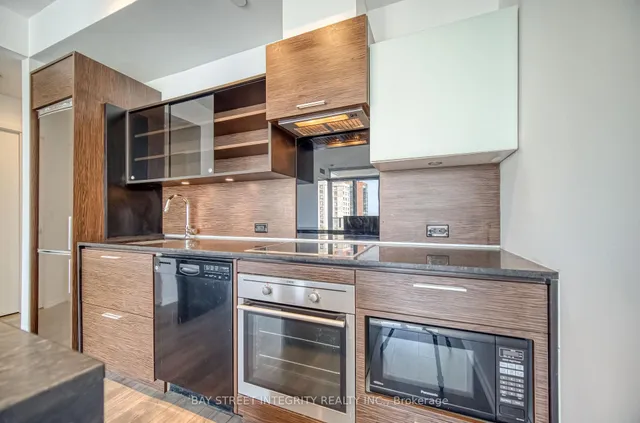 Additional image 8 of 75 St Nicholas St Unit 2105