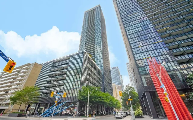 Additional image 34 of 101 Charles St Unit 4608