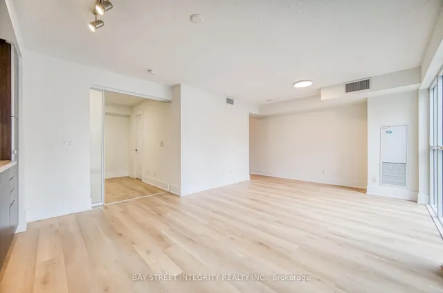 Additional image 8 of 300 Front St Unit 914