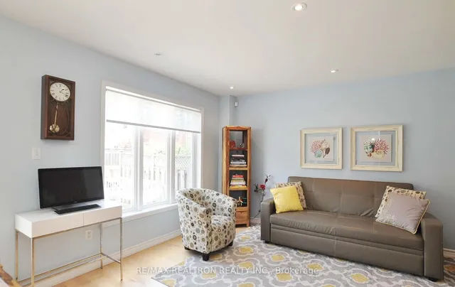 Additional image 15 of 51 Eastport Dr