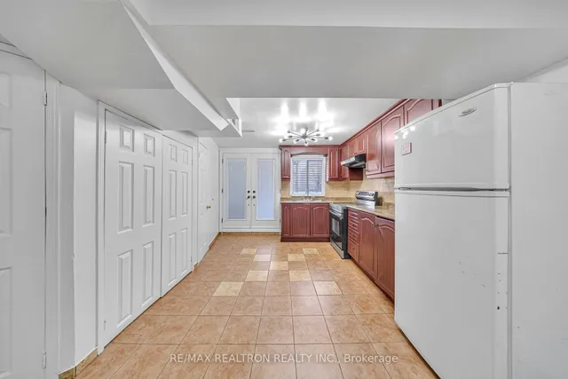 Additional image 7 of 75 Grayson Cres