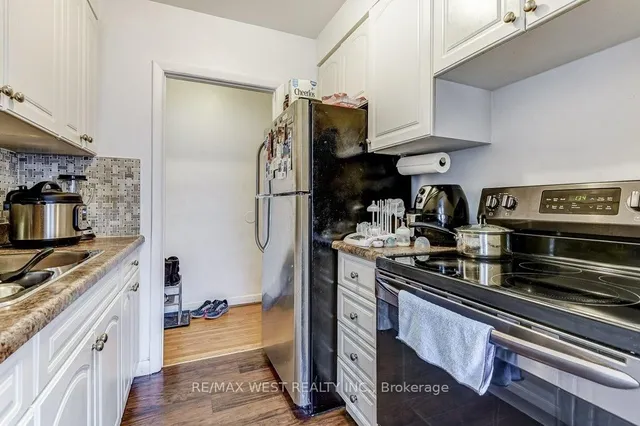 Additional image 26 of 136 Portland St