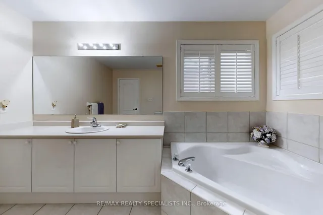 Additional image 16 of 4 Beresford Cres