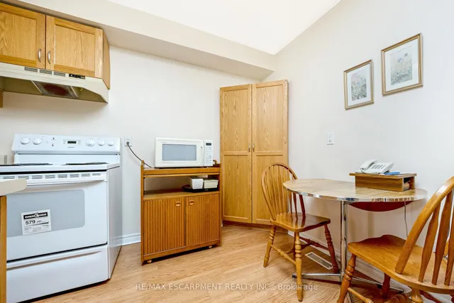 Additional image 17 of 2021 Sixth Line Unit 56