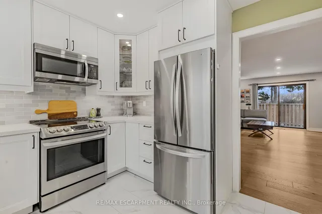 Additional image 15 of 1532 Sixth Line Unit 9