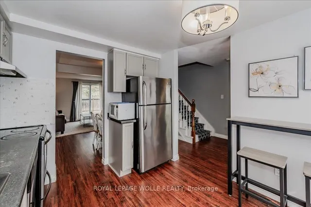 Additional image 7 of 10 Caprice Crt