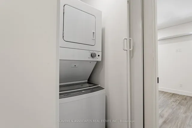 Additional image 12 of 1088 Avenue Rd