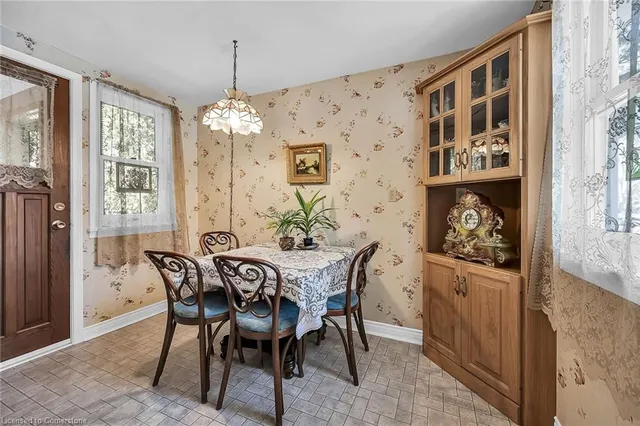 Additional image 22 of 50 Tweedsmuir Ave