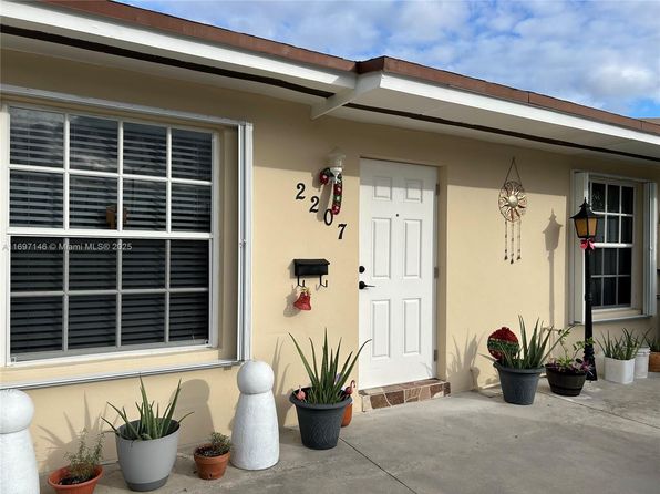 2207 SW 100th Ct #2207, Miami, FL 33165