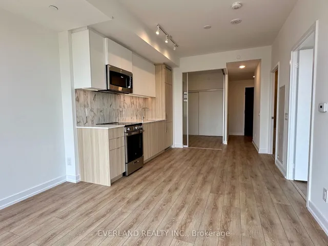 Additional image 3 of 500 Dupont St Unit 514