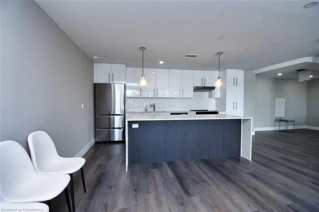 Additional image 35 of 15 Queen St Unit 2112