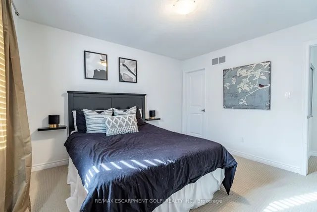 Additional image 25 of 124 Shoreview Pl