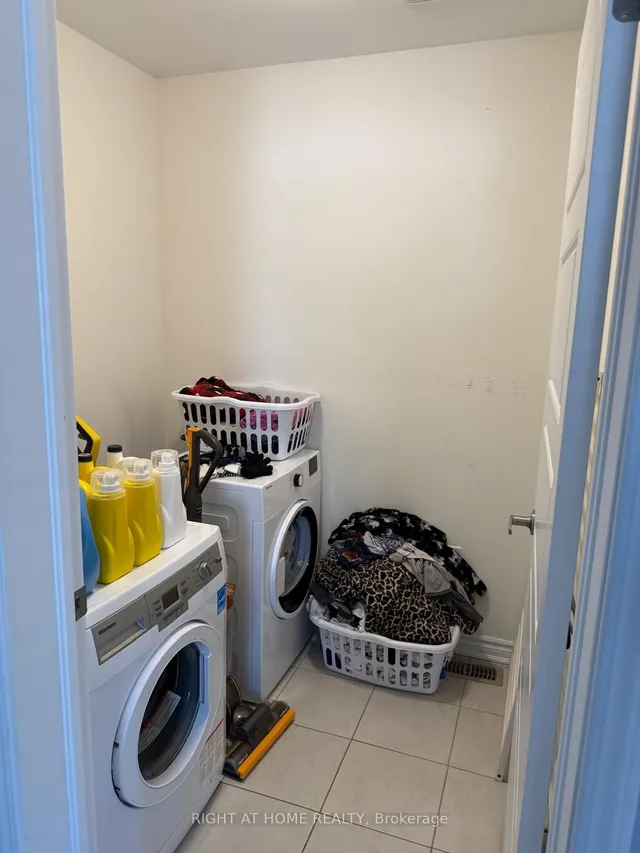 Additional image 19 of 1000 Asleton Blvd Unit 43