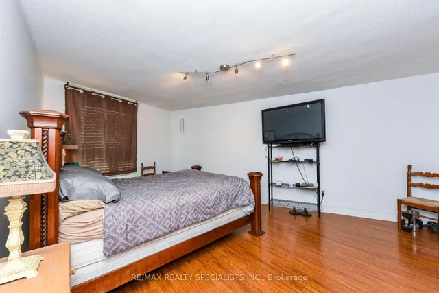 Additional image 40 of 716 The West Mall N/A Unit 2005