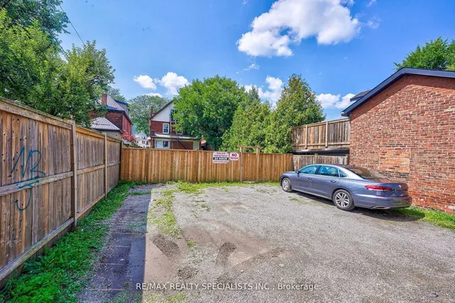 Additional image 40 of 108 Victoria Ave