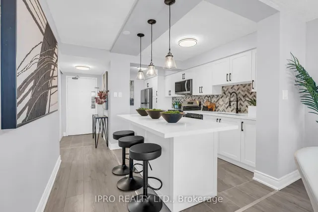 Additional image 5 of 45 Sunrise Ave Unit 602