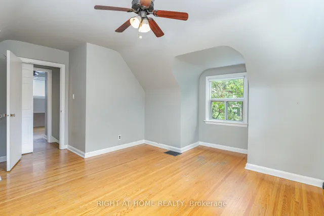 Additional image 16 of 45 Yorkview Dr