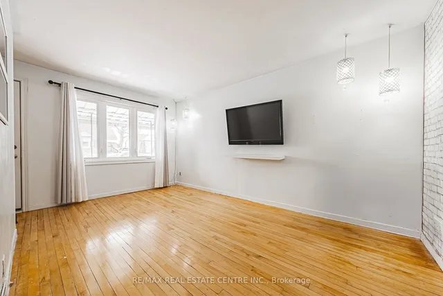 Additional image 9 of 249 East 43rd St