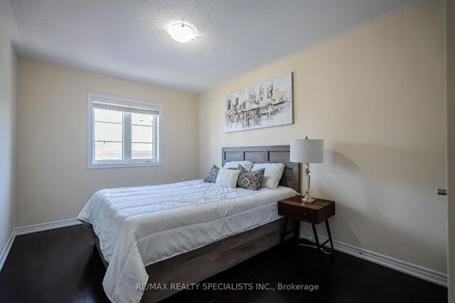 Additional image 36 of 49 Squire Ellis Dr