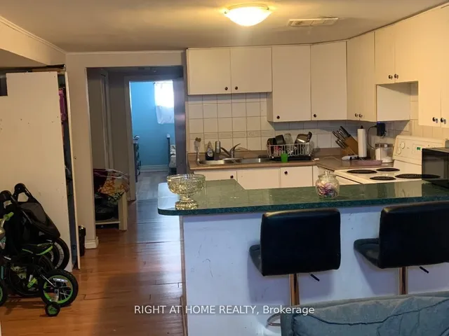 Additional image 14 of 1226 Warden Ave