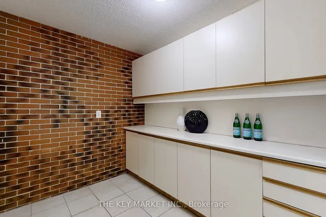 Additional image 19 of 812 Burnhamthorpe Rd Unit 706