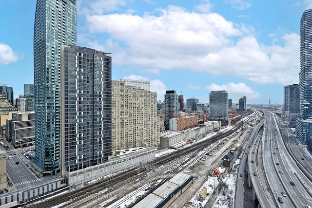 Additional image 17 of 18 Yonge St Unit 2507