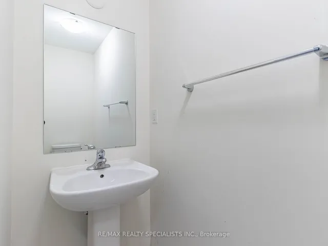 Additional image 22 of 37 Peak Dr